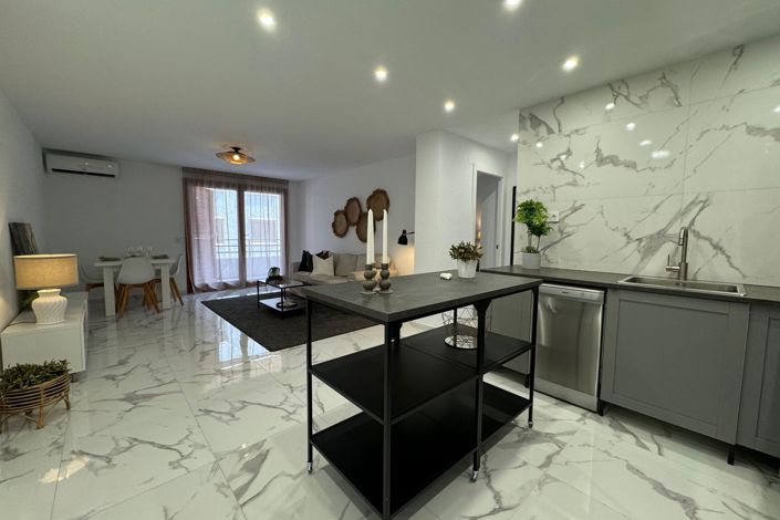 Image No.3-4 Bed Apartment for sale