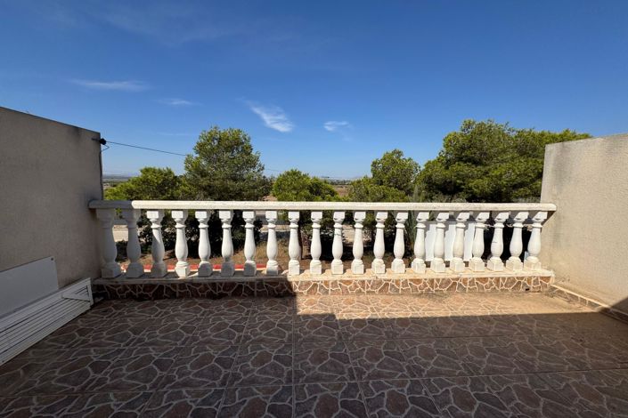 Image No.17-2 Bed Townhouse for sale