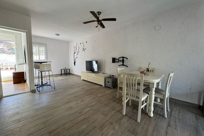 Image No.9-2 Bed Townhouse for sale