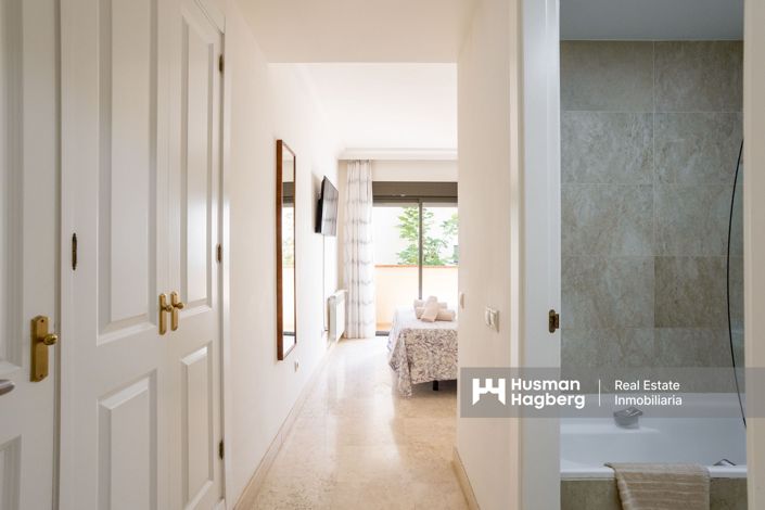 Image No.14-3 Bed Apartment for sale