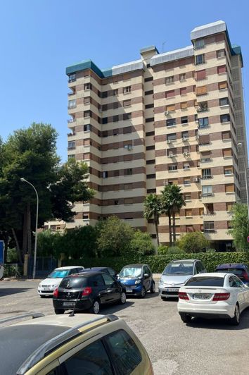 Image No.1-3 Bed Apartment for sale