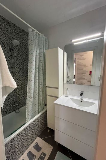 Image No.8-3 Bed Apartment for sale