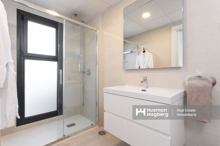 Image No.15-3 Bed Apartment for sale