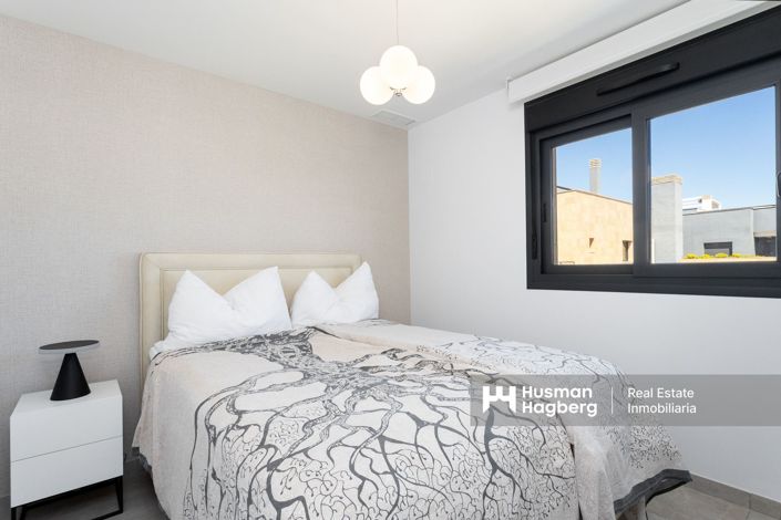 Image No.23-3 Bed Apartment for sale