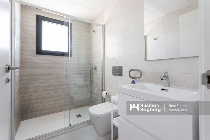 Image No.25-3 Bed Apartment for sale