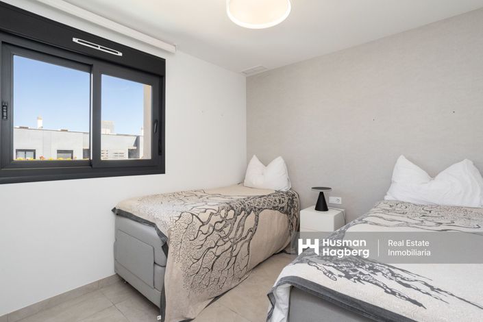 Image No.26-3 Bed Apartment for sale