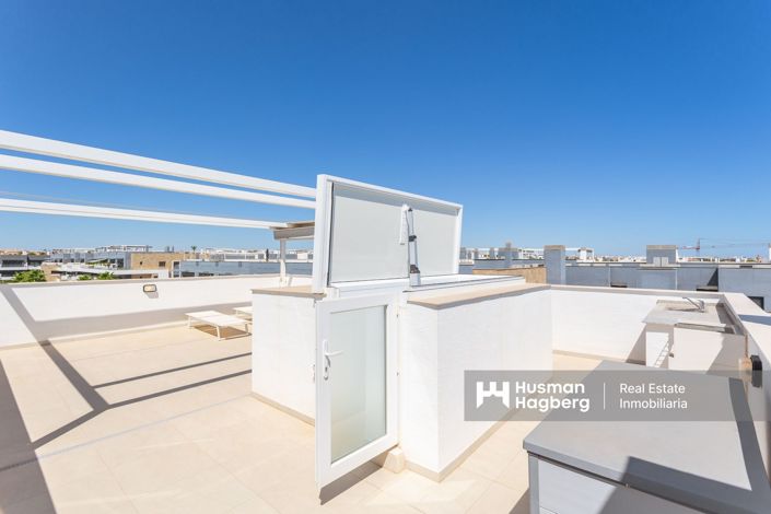 Image No.31-3 Bed Apartment for sale