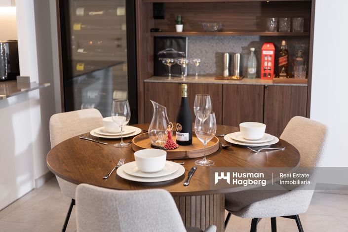 Image No.9-3 Bed Apartment for sale