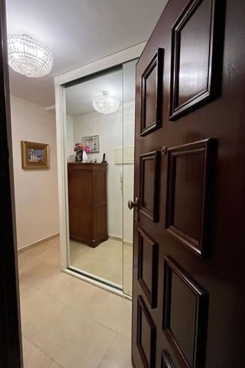 Image No.10-3 Bed Apartment for sale