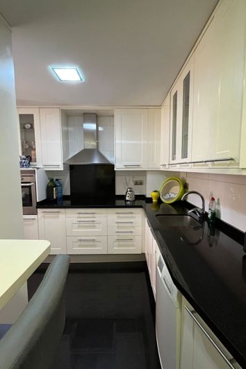 Image No.11-3 Bed Apartment for sale