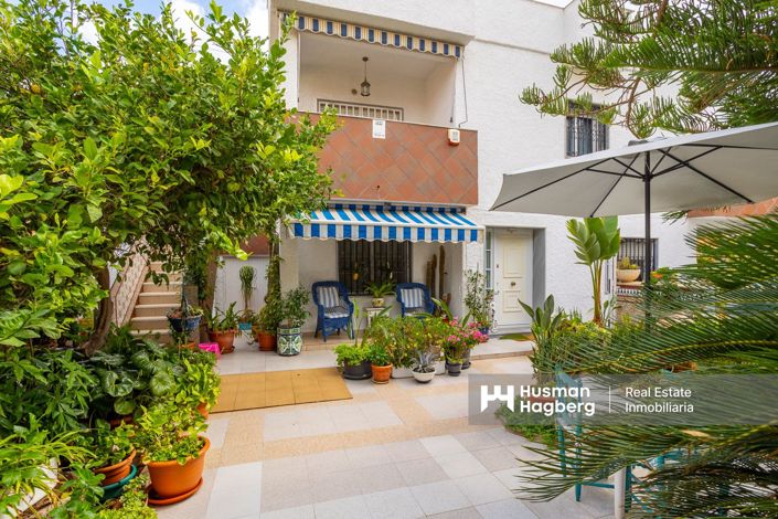 Image No.1-5 Bed Villa for sale