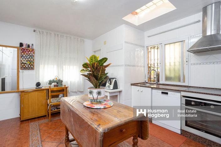 Image No.20-5 Bed Villa for sale