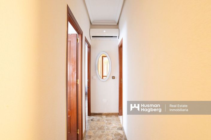 Image No.41-5 Bed Villa for sale