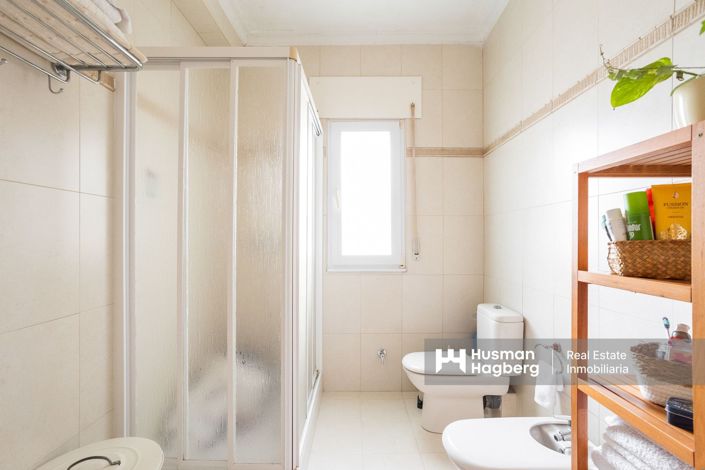 Image No.45-5 Bed Villa for sale