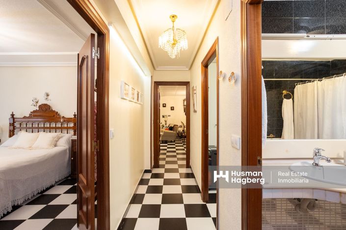 Image No.5-5 Bed Villa for sale