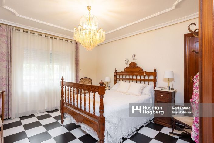 Image No.7-5 Bed Villa for sale