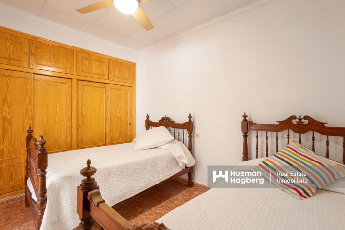 Image No.14-3 Bed Apartment for sale