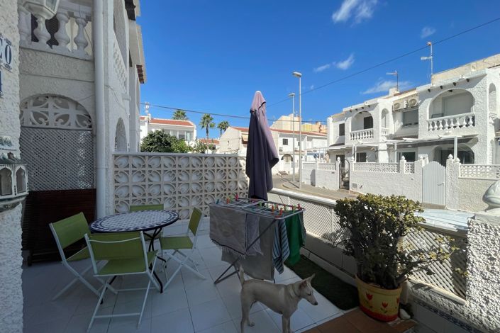 Image No.1-2 Bed Townhouse for sale
