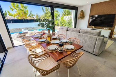 med26804383497a4c28acb40484651c1358-2820x1880