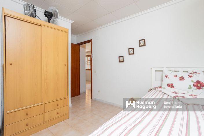 Image No.16-2 Bed Townhouse for sale