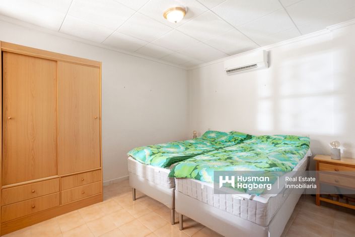 Image No.18-2 Bed Townhouse for sale