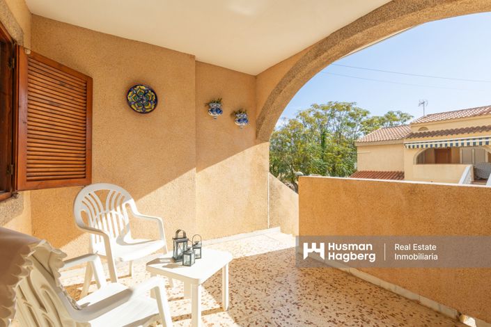 Image No.2-2 Bed Townhouse for sale