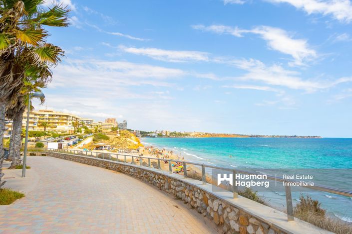 Image No.24-2 Bed Townhouse for sale