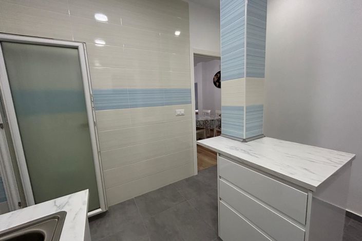 Image No.10-5 Bed Apartment for sale