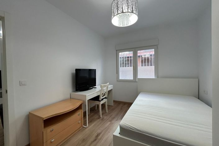 Image No.21-5 Bed Apartment for sale