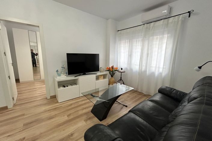 Image No.33-5 Bed Apartment for sale