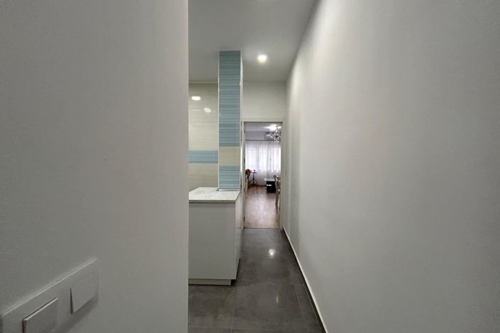 Image No.5-5 Bed Apartment for sale