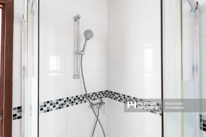 Image No.14-2 Bed Townhouse for sale