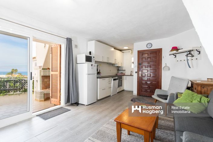 Image No.4-2 Bed Townhouse for sale