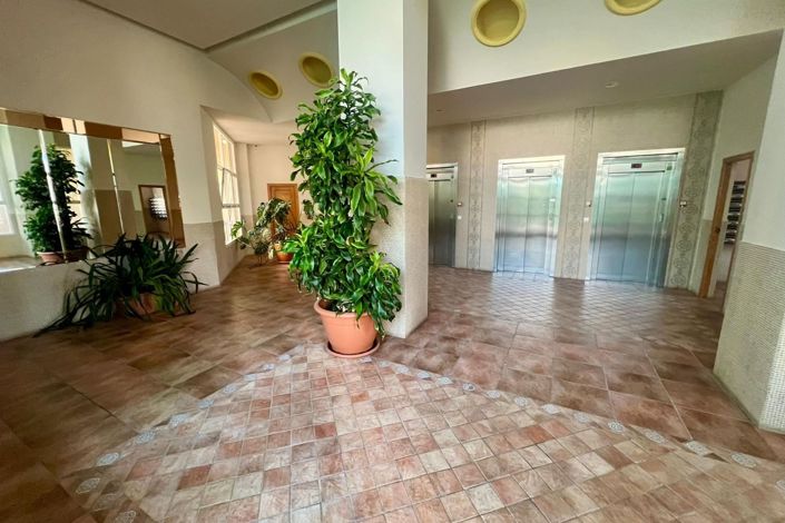 Image No.7-3 Bed Apartment for sale