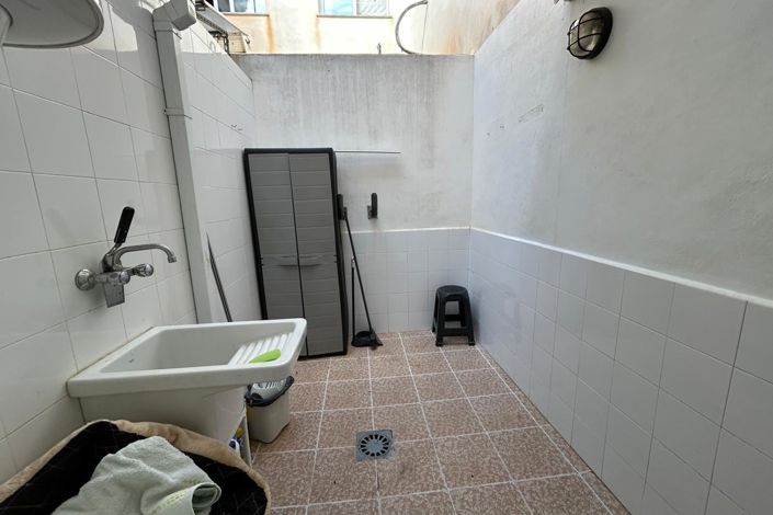 Image No.11-3 Bed Townhouse for sale