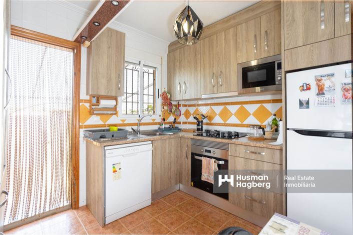 Image No.10-2 Bed Townhouse for sale