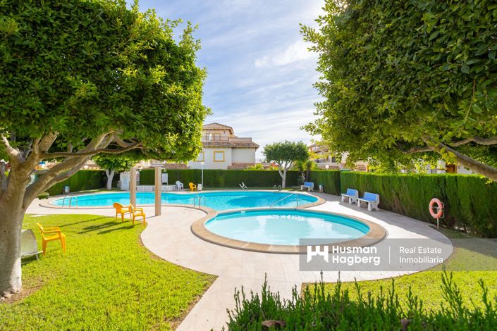 Image No.31-3 Bed Townhouse for sale