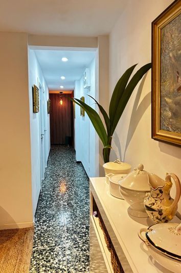 Image No.10-4 Bed Apartment for sale