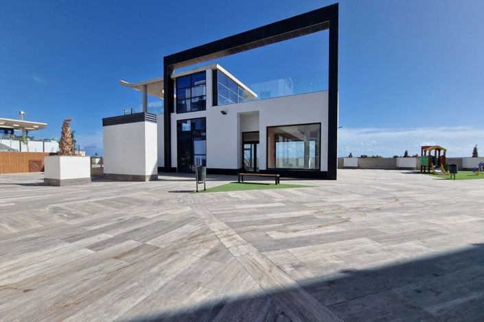 Image No.24-2 Bed Apartment for sale