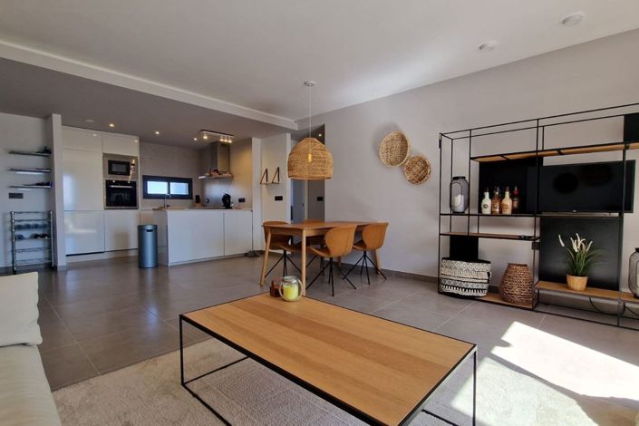 Image No.27-2 Bed Apartment for sale