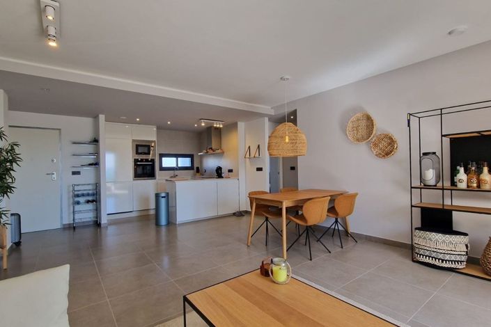 Image No.29-2 Bed Apartment for sale