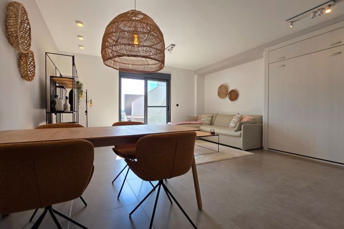 Image No.37-2 Bed Apartment for sale