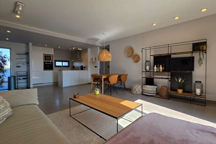 Image No.40-2 Bed Apartment for sale