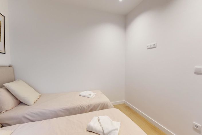 Image No.22-3 Bed Apartment for sale