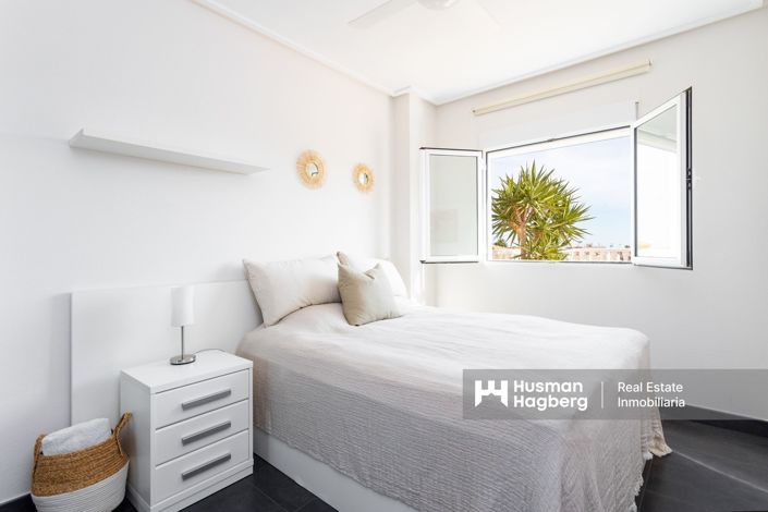 Image No.17-3 Bed Apartment for sale