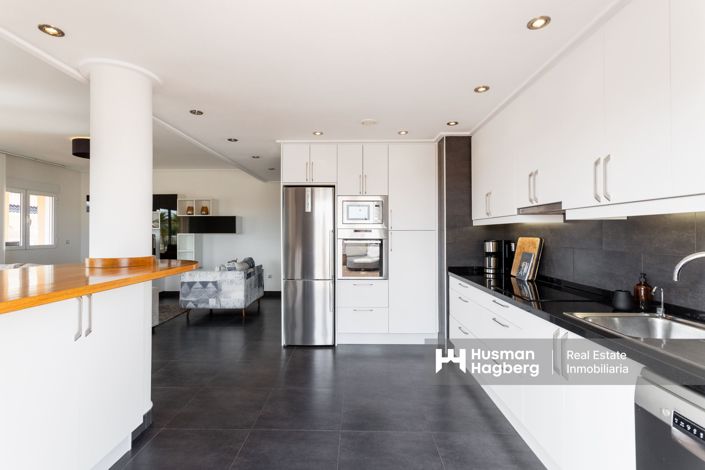 Image No.25-3 Bed Apartment for sale