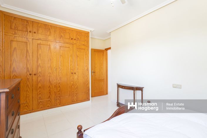 Image No.15-6 Bed Villa for sale