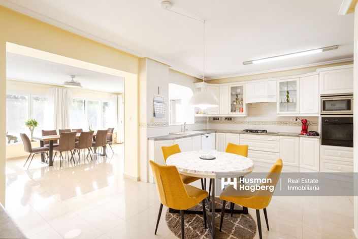 Image No.18-6 Bed Villa for sale