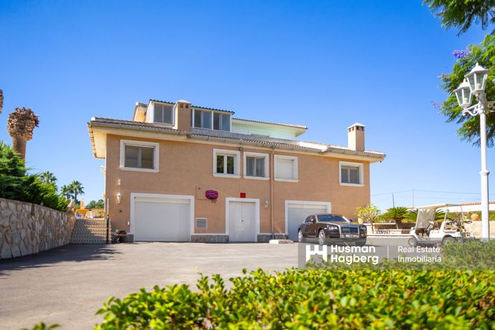 Image No.4-6 Bed Villa for sale