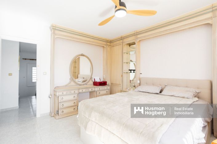 Image No.40-6 Bed Villa for sale